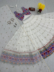 Celebrate Navratri with trendy Gamathi work chaniya-Choli