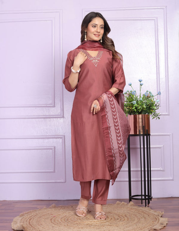 Peach Russian Silk Kurta Set With Dupatta