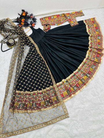 Navratri Special Gown Pent Dupatta