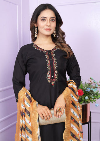 Kurta Set With Dupatta