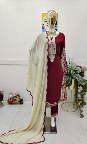 Gorgeous Top Pent Dupatta