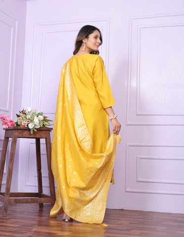 Kurta Set With Dupatta