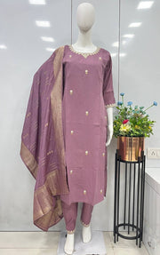 Kurta Set With Dupatta