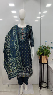 Kurta Set With Dupatta