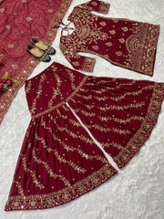 Long Pakistani Suit In Fancy Style