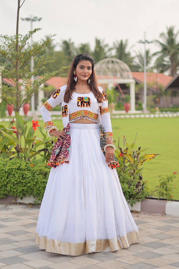 White Gamthi Work Cotton Lehenga Choli with Koti
