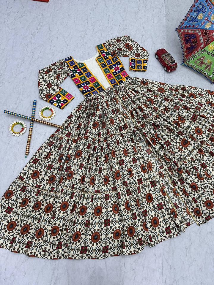 Pure Cotton 6-Meter Flare Navratri Lehenga Choli Set with Shrug - Tiamgee